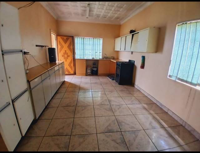 3 BEDROOM HOUSE FOR SALE IN ELSBURG